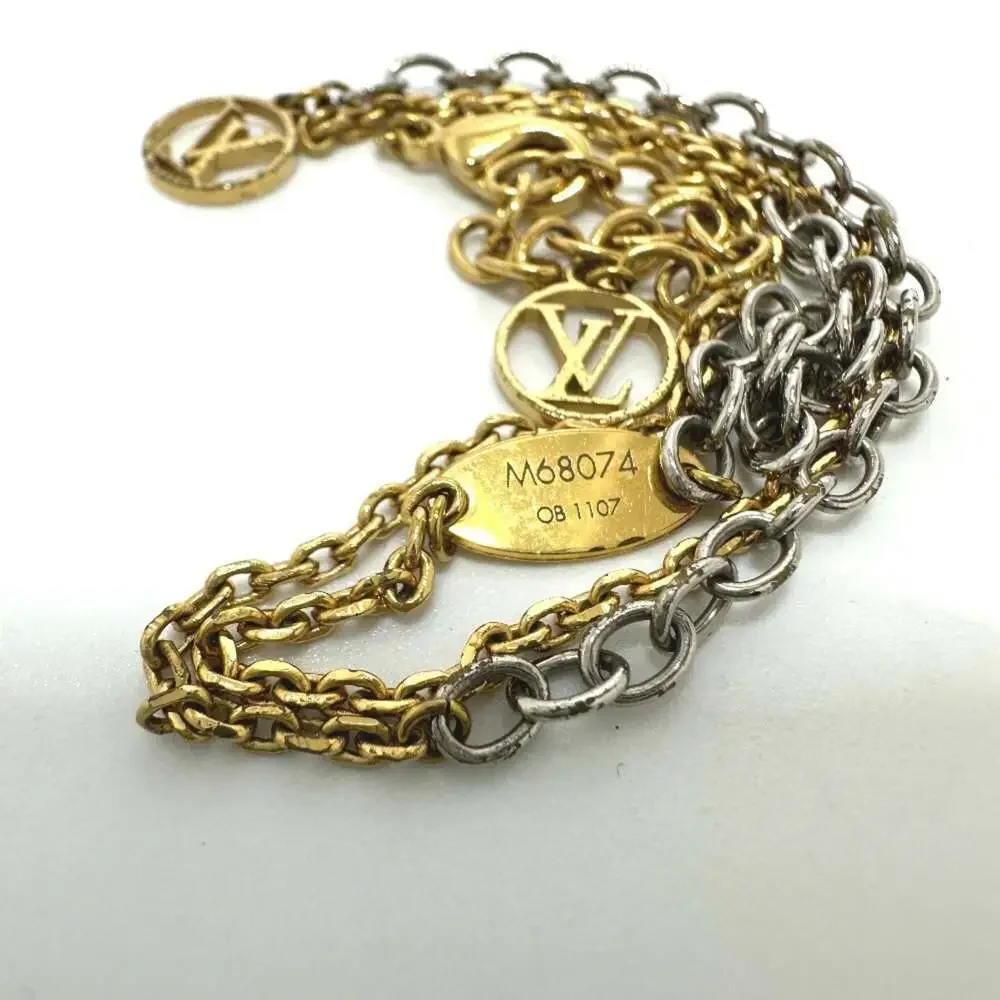 LOUIS VUITTON Gold Necklace